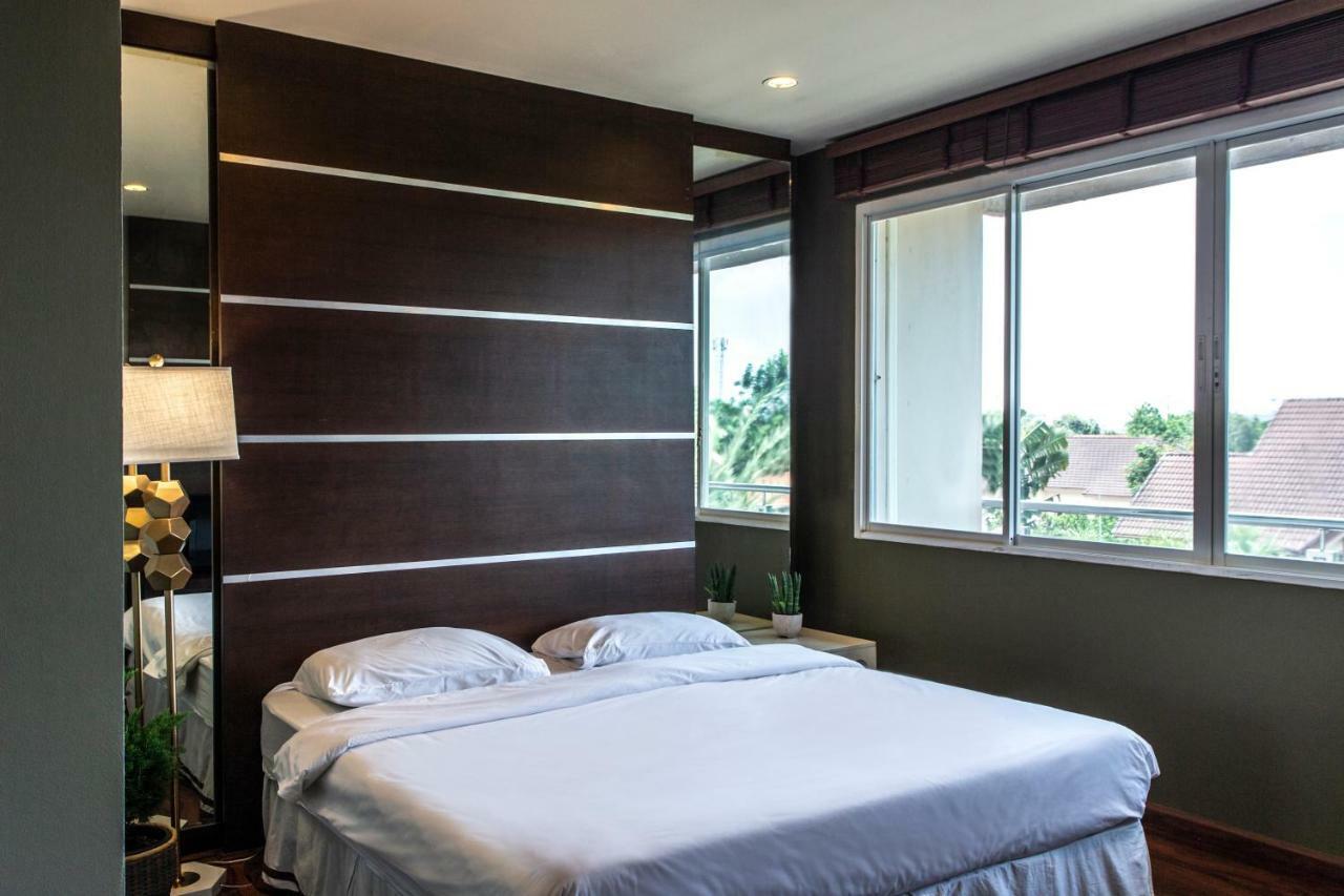 The Tepp Aparthotel Bangkok Exterior foto